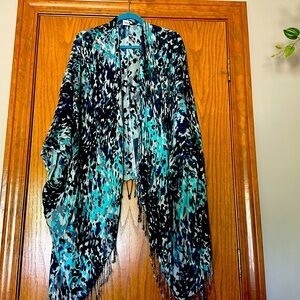 Ladies lightweight shawl/coverup